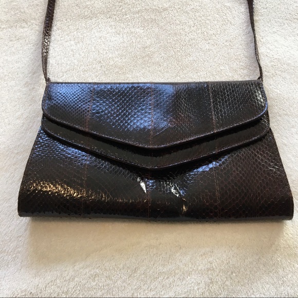 Vintage Handbags - Vintage Faux Snakeskin Brown Purse